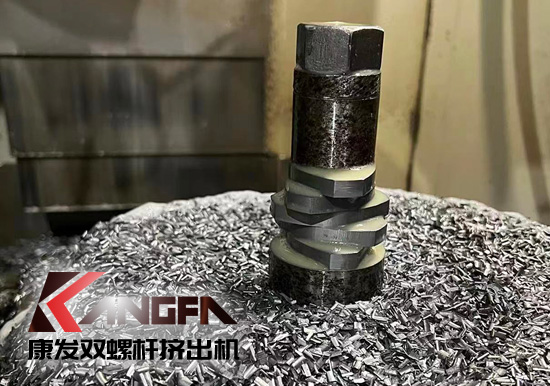 康發(fā)四大關(guān)鍵技術(shù)于一體綜合優(yōu)勢(shì)！現(xiàn)代化制造平臺(tái)、關(guān)鍵零部件制造技術(shù)自我把控！提供雙螺桿造粒機(jī)及成套裝置交鑰匙工程！