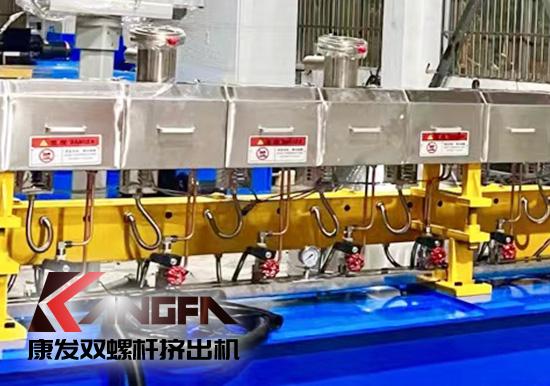 PVC、PC、PPMA、PA、PET等不同原料如何選擇雙螺桿造粒機(jī)螺桿參數(shù)