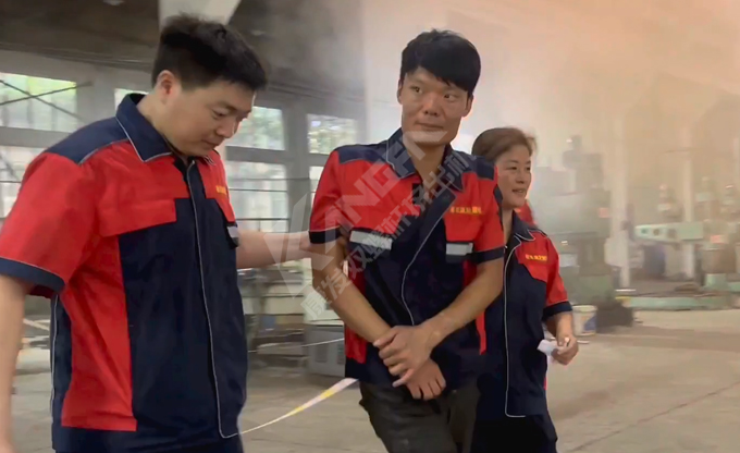 南京康發(fā)雙螺桿造粒機(jī)《火災(zāi)與爆炸事故專項(xiàng)應(yīng)急預(yù)案演練》再次拉開帷幕