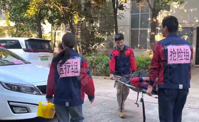 人人講安全，個個會應(yīng)急！南京康發(fā)雙螺桿造粒機(jī)開展《觸電傷害應(yīng)急預(yù)案演練》取得圓滿成功