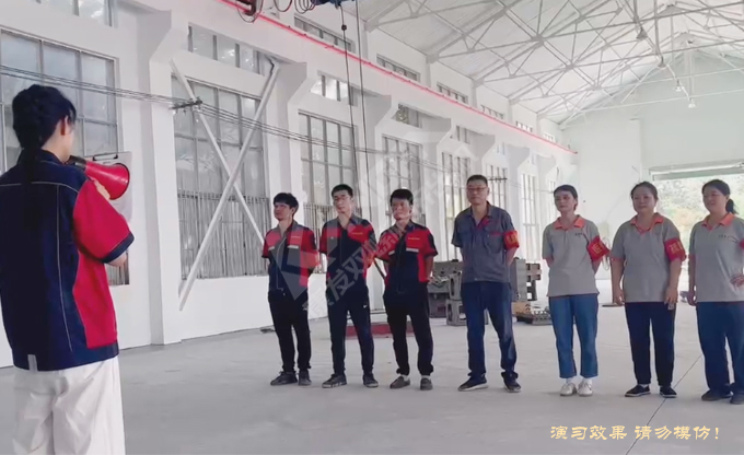 南京康發(fā)雙螺桿造粒機開展行車事故應(yīng)急預(yù)案演練