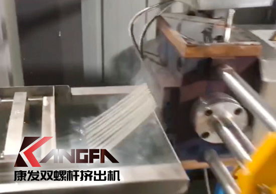 65高扭+PLC，尼龍加纖雙螺桿造粒機(jī)試機(jī)