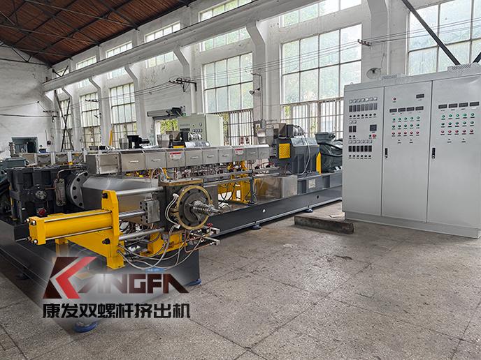 康發(fā)75/180雙階式（雙螺桿/單螺桿）擠出機組系列視頻